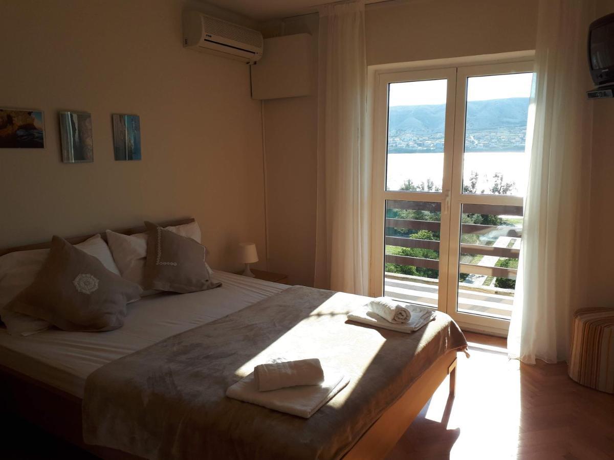 Apartments Marzic Паг Екстер'єр фото